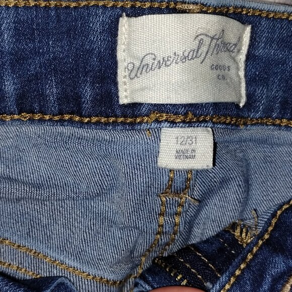 Distressed Universal Thread Fair Trade Hi-Rise MIDI Shorts size 12/31 - Picture 6 of 9